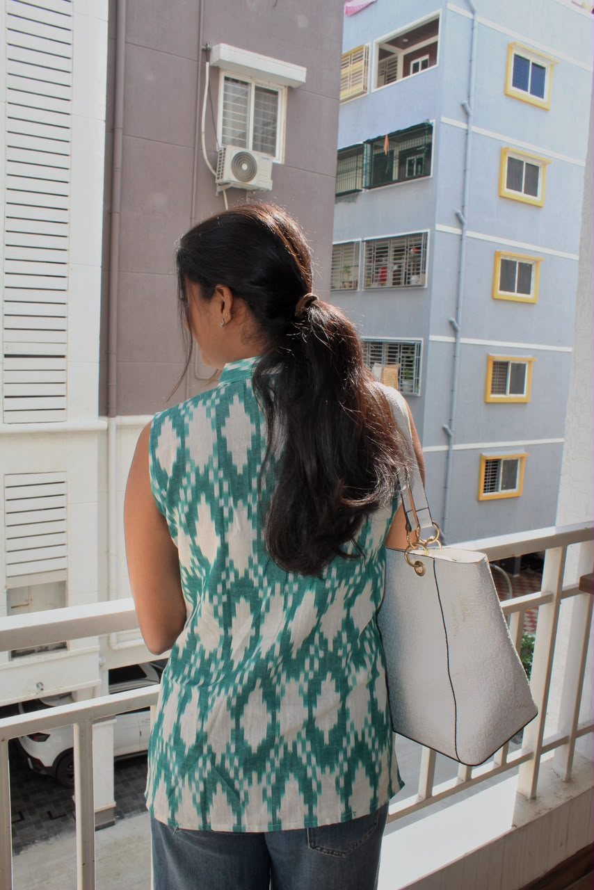 Vanya in Teal — back view showing the clean back